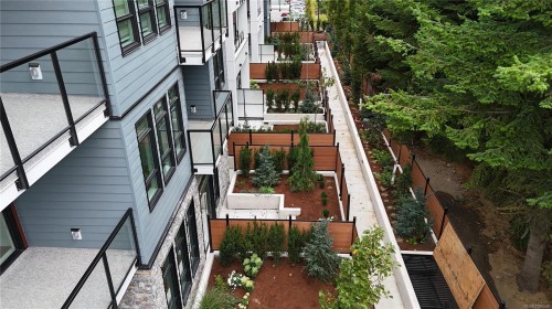 411-6320 Sentinal Dr, Nanaimo, BC - Outdoor