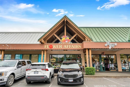 107-4430 West Saanich Rd, Saanich, BC 