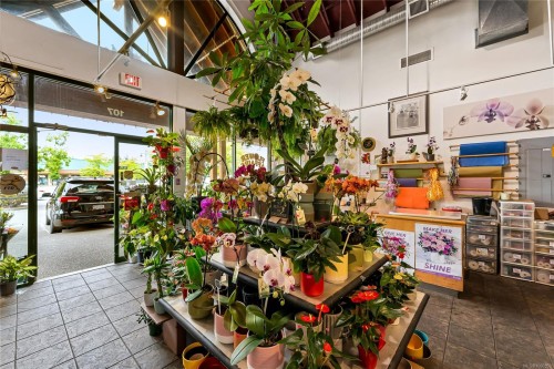 107-4430 West Saanich Rd, Saanich, BC 