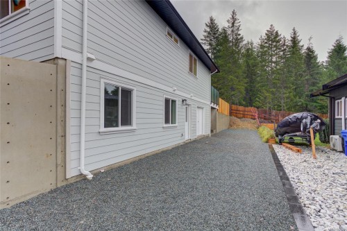 549 Mountain View Dr, Lake Cowichan, BC 