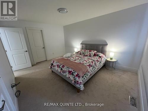 54 Campbell Crescent, Prince Edward County (Picton Ward), ON - Indoor Photo Showing Bedroom