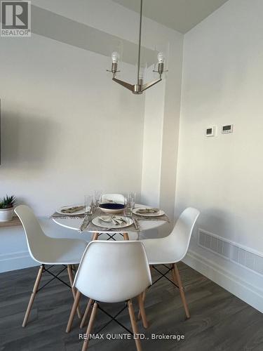 54 Campbell Crescent, Prince Edward County (Picton Ward), ON - Indoor Photo Showing Dining Room