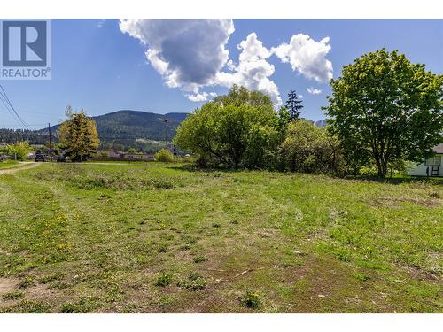 241 Beatty Avenue Nw, Salmon Arm, BC 