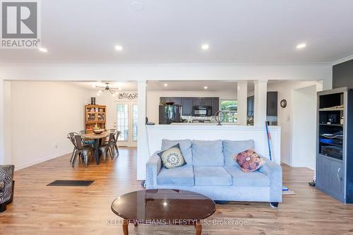 188 Cayley Street, Goderich (Goderich (Town)), ON - Indoor Photo Showing Living Room