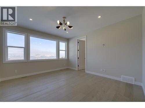 2138 Linfield Drive, Kamloops, BC - Indoor Photo Showing Other Room