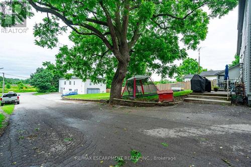 154-156 Freelton Road, Hamilton, ON - Outdoor