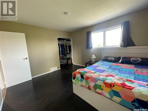 304 5Th Avenue W, Coleville, SK - Indoor Photo Showing Bedroom