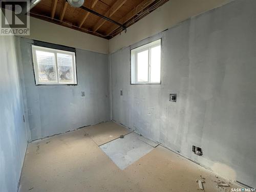 304 5Th Avenue W, Coleville, SK - Indoor Photo Showing Other Room