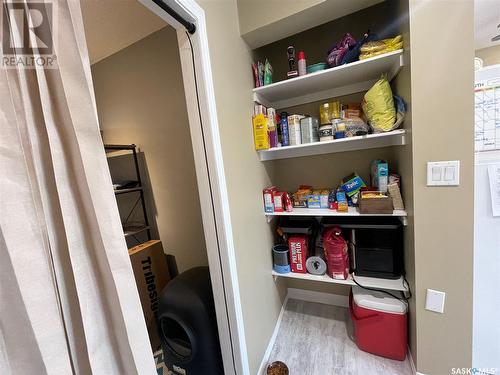 304 5Th Avenue W, Coleville, SK - Indoor