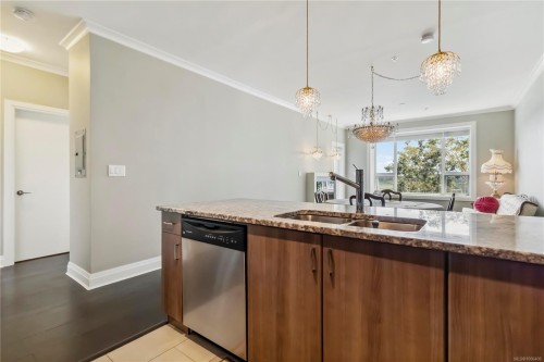 216-1145 Sikorsky Rd, Langford, BC - Indoor Photo Showing Kitchen With Double Sink