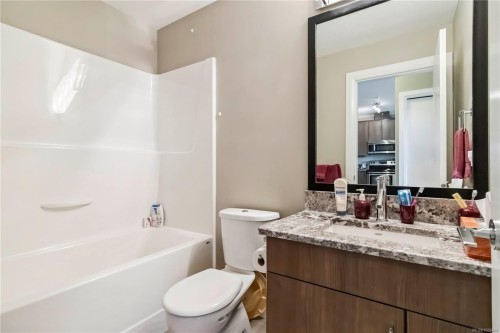 216-1145 Sikorsky Rd, Langford, BC - Indoor Photo Showing Bathroom