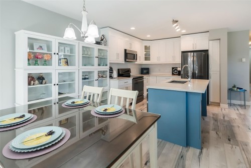 1341 Blue Heron Rd, Nanaimo, BC - Indoor