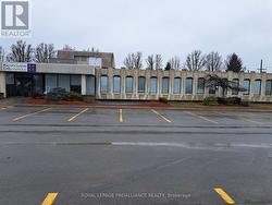 2 - 2479 PARKEDALE AVENUE  Brockville, ON K6V 3H2