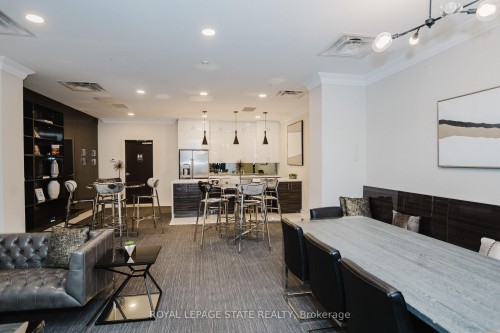 Lph13-118 King Street E, Hamilton, ON - Indoor Photo Showing Living Room