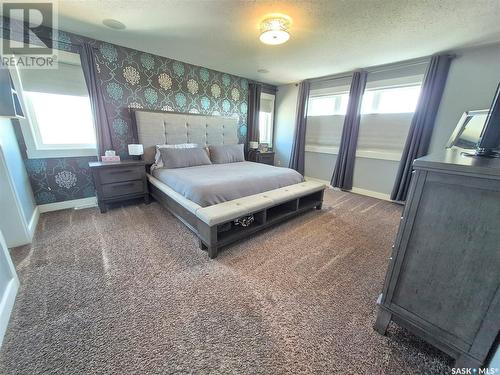 836 Mctaggart Drive, Weyburn, SK - Indoor Photo Showing Bedroom