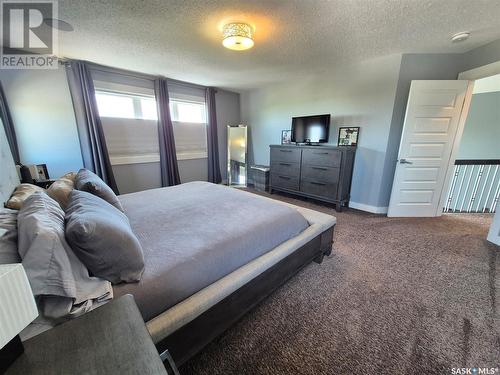 836 Mctaggart Drive, Weyburn, SK - Indoor Photo Showing Bedroom