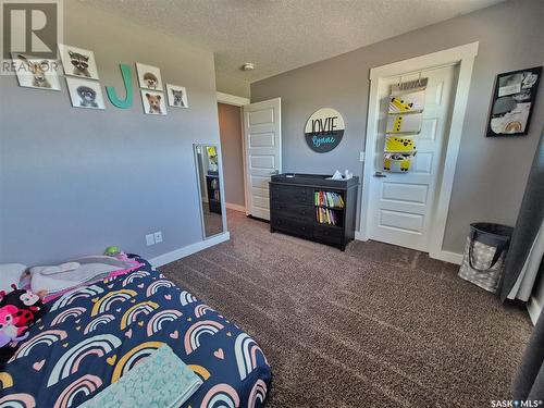 836 Mctaggart Drive, Weyburn, SK - Indoor Photo Showing Bedroom