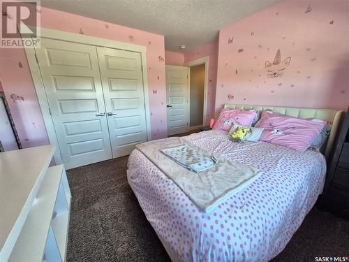 836 Mctaggart Drive, Weyburn, SK - Indoor Photo Showing Bedroom