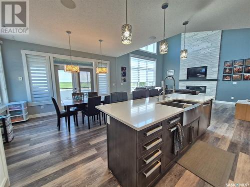 836 Mctaggart Drive, Weyburn, SK - Indoor Photo Showing Other Room