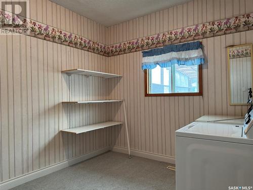 218 4Th Street E, Wynyard, SK - Indoor Photo Showing Other Room