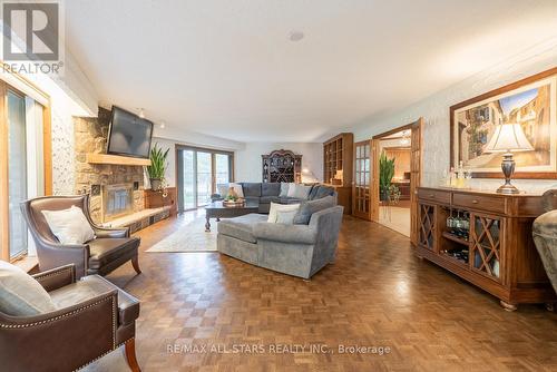 3 Marilyn Avenue, Whitchurch-Stouffville, ON - Indoor Photo Showing Living Room With Fireplace