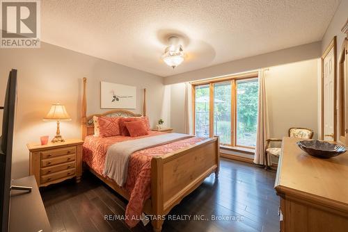 3 Marilyn Avenue, Whitchurch-Stouffville, ON - Indoor Photo Showing Bedroom