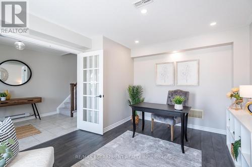 15 - 230 Avonsyde Boulevard, Hamilton, ON - Indoor