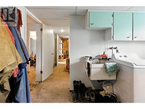 205 O'Connor Road, Kamloops, BC - Indoor Photo Showing Laundry Room