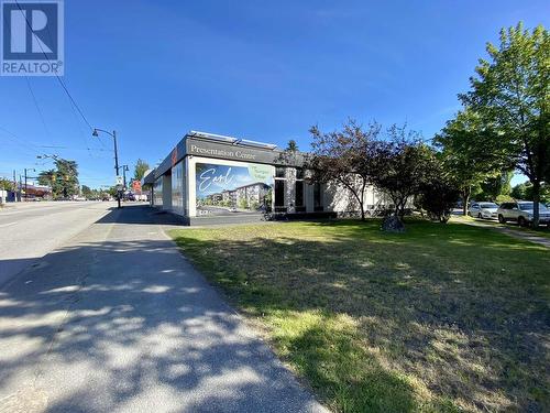 2700 Kingsway, Vancouver, BC 