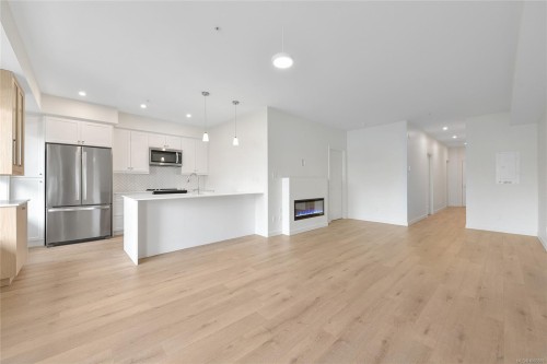 203-9716 Third St, Sidney, BC - Indoor Photo Showing Kitchen With Upgraded Kitchen