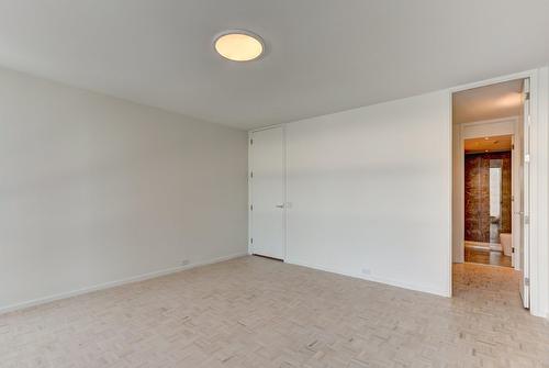 Primary bedroom - 602-2 Rue Westmount-Square, Westmount, QC - Indoor Photo Showing Other Room