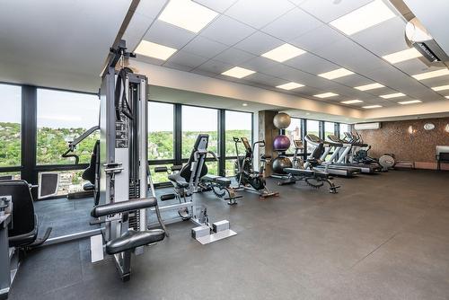Exercise room - 602-2 Rue Westmount-Square, Westmount, QC - Indoor Photo Showing Gym Room