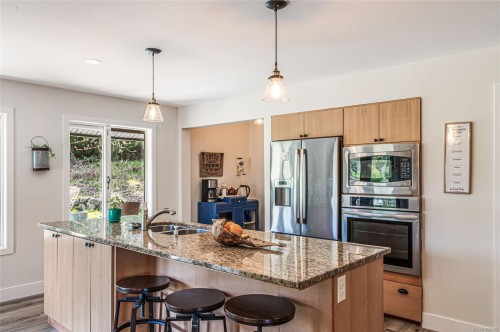 1675 Kelsie Rd, Nanaimo, BC 