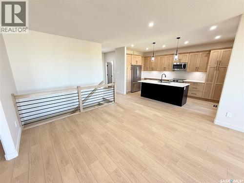 161 Delaet Drive, Weyburn, SK - Indoor Photo Showing Kitchen