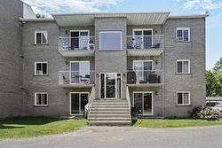 4-174 Boul. Rousseau  Châteauguay, QC J6J 4Y9