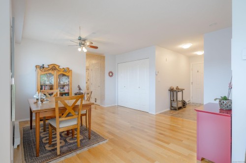 301-24 Prideaux St, Nanaimo, BC - Indoor Photo Showing Dining Room