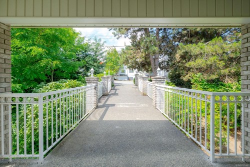 301-24 Prideaux St, Nanaimo, BC - Outdoor