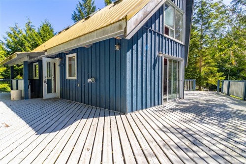 4605 Mate Rd, Pender Island, BC 