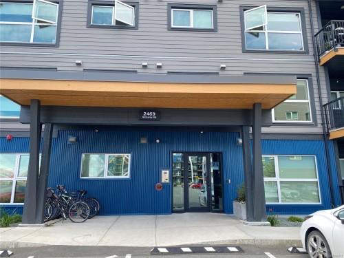404-2469 Gateway Rd, Langford, BC - Outdoor