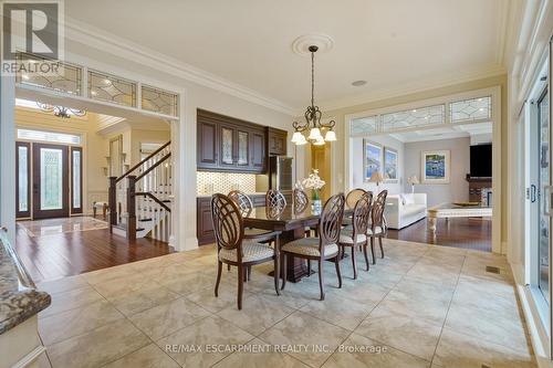 56 Aquamarine Drive, Hamilton, ON - Indoor Photo Showing Dining Room
