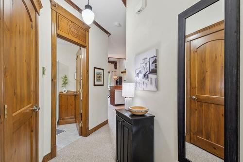 Passageway - 8-104 Ch. Des Quatre-Sommets, Mont-Tremblant, QC - Indoor Photo Showing Other Room