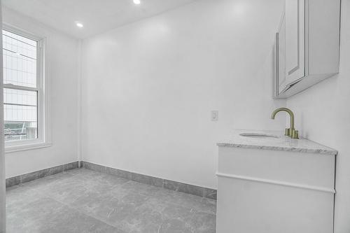 Interior - 100-2157 Rue Fleury E., Montréal (Ahuntsic-Cartierville), QC - Indoor Photo Showing Other Room