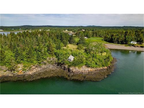 23 Leavitt Head Cemetery Rd, Back Bay, NB 