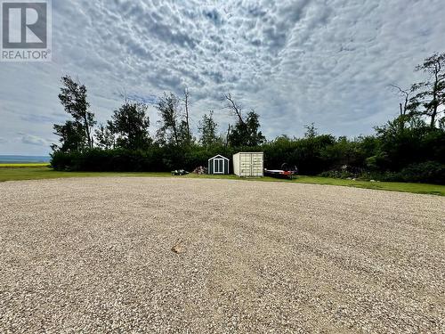 6334 207 Road, Dawson Creek, BC - Outdoor