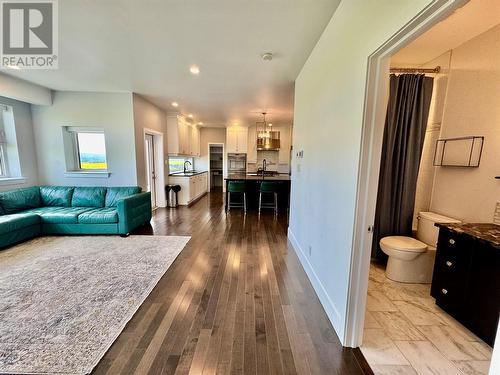 6334 207 Road, Dawson Creek, BC - Indoor Photo Showing Living Room