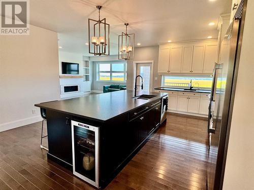 6334 207 Road, Dawson Creek, BC - Indoor Photo Showing Kitchen