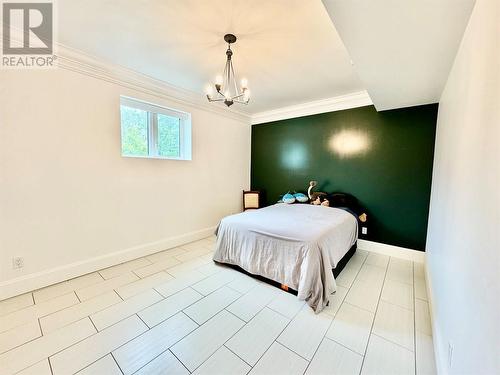 6334 207 Road, Dawson Creek, BC - Indoor Photo Showing Bedroom