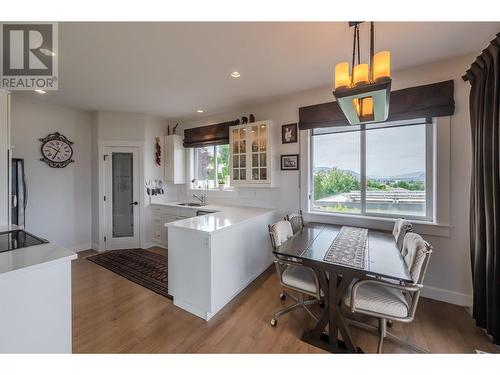 4004 39Th Street, Osoyoos, BC - Indoor