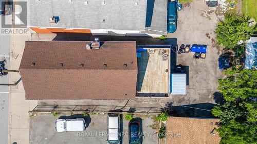 Apartment patio - 256 East Main Street, Welland, ON 