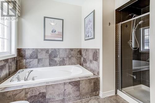 Primary Bath - 6667 Sebastian Crescent, Niagara Falls (Forestview), ON - Indoor Photo Showing Bathroom